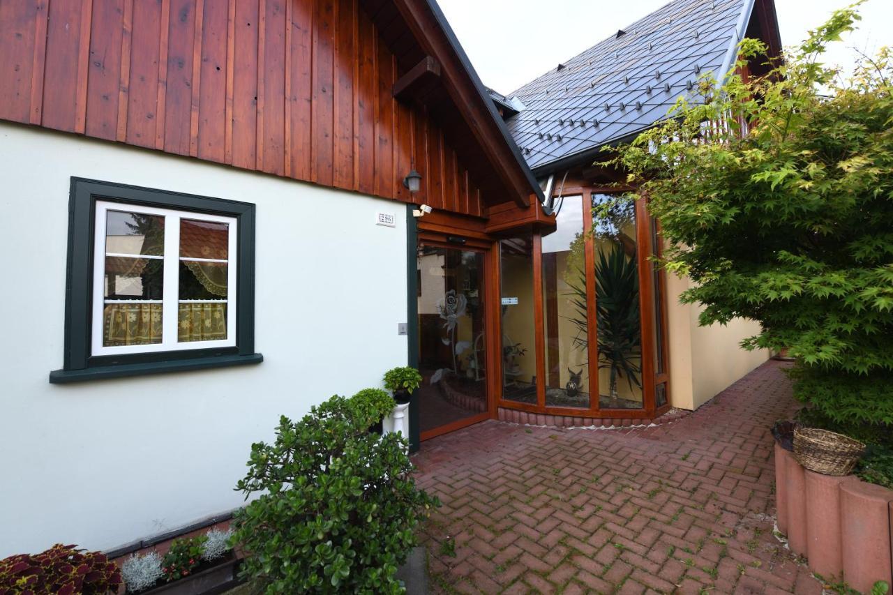 Penzion V Chaloupce Rychnov nad Kneznou Exterior photo